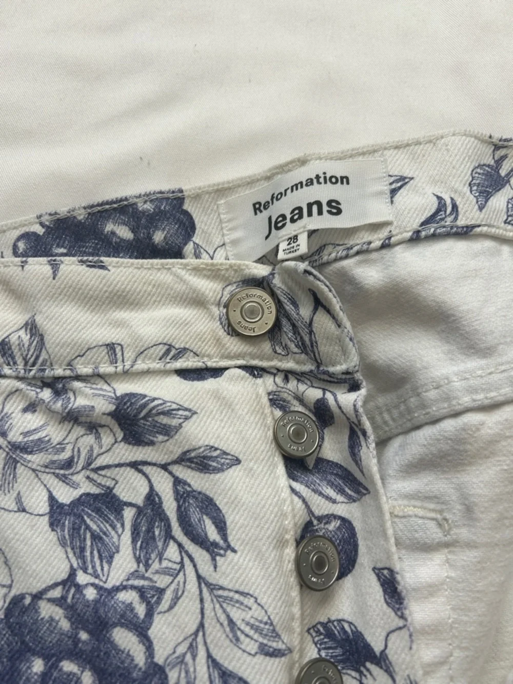 Toile High-Rise Straight Jeans - Blue Floral Print - Picture 3 of 3